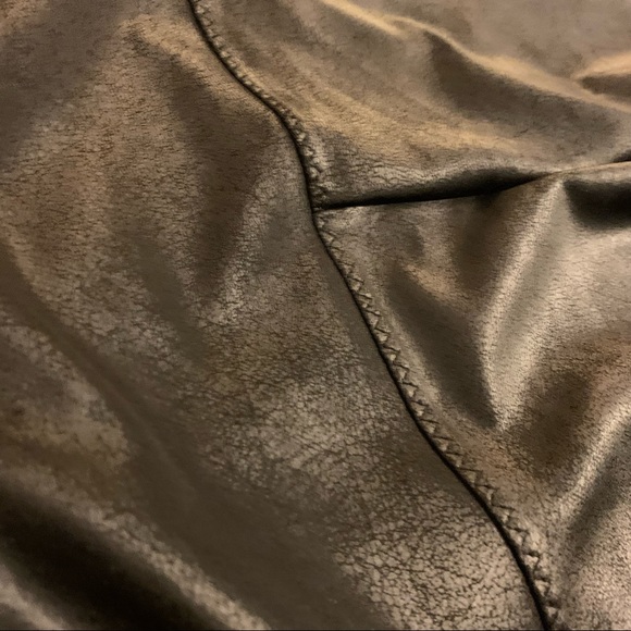 NWOT- Faux Leather Leggings, marble black sheen size small fits up to Med - Picture 8 of 10